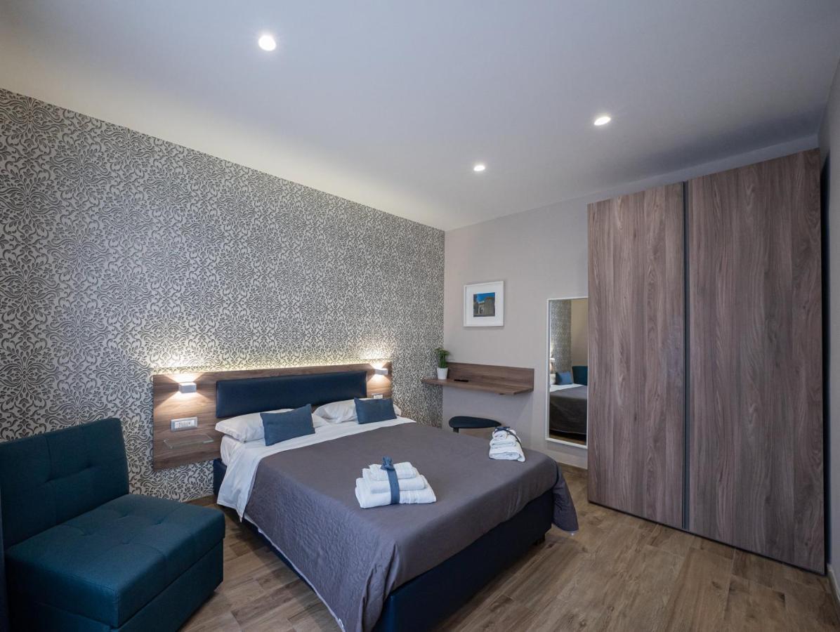 נאפולי Famalu Apartments מראה חיצוני תמונה