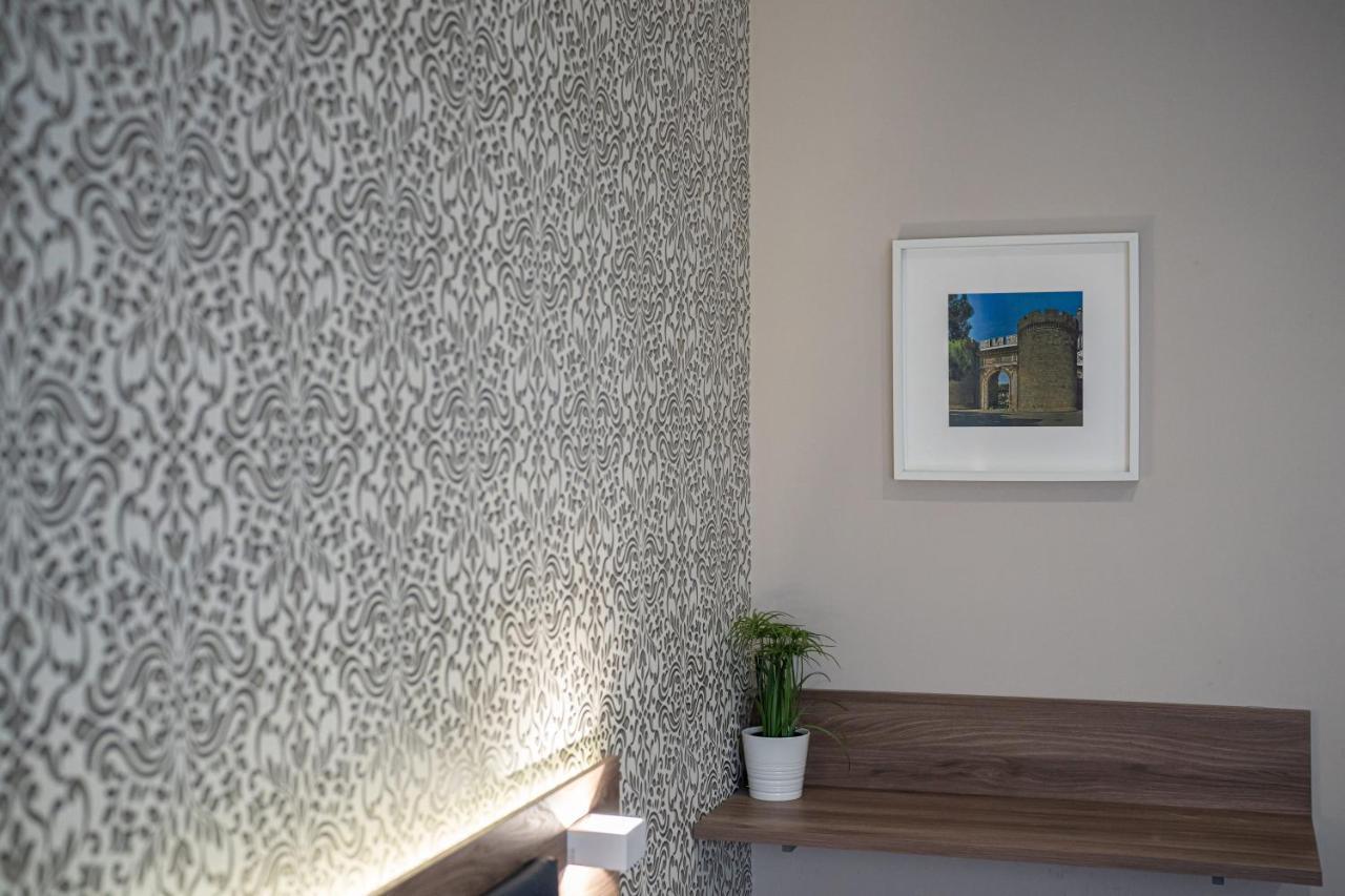 נאפולי Famalu Apartments מראה חיצוני תמונה