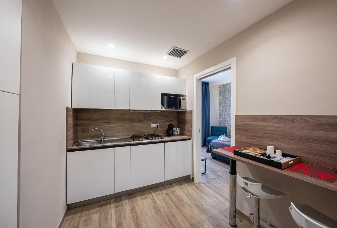 נאפולי Famalu Apartments מראה חיצוני תמונה