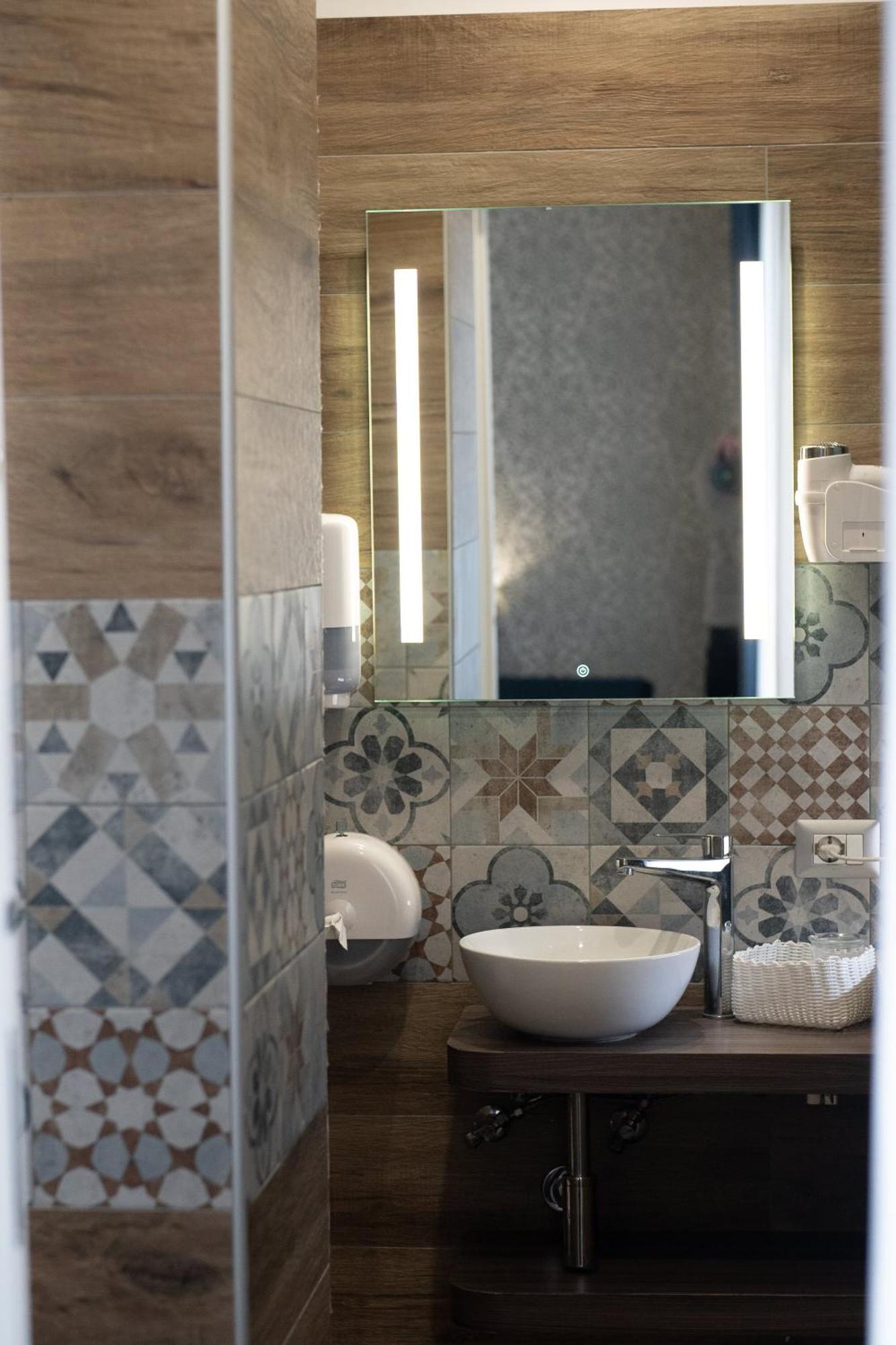 נאפולי Famalu Apartments מראה חיצוני תמונה