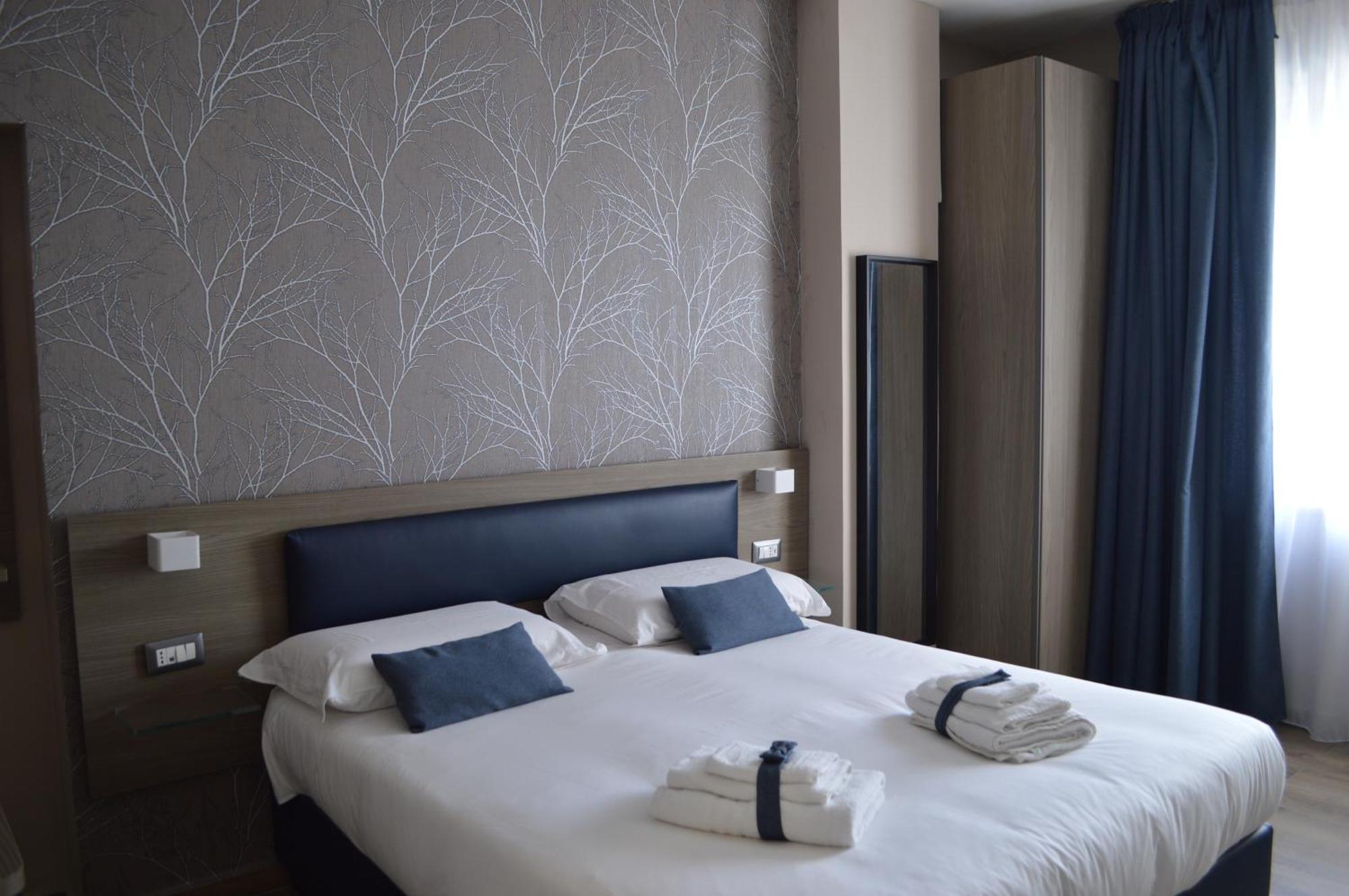נאפולי Famalu Apartments מראה חיצוני תמונה