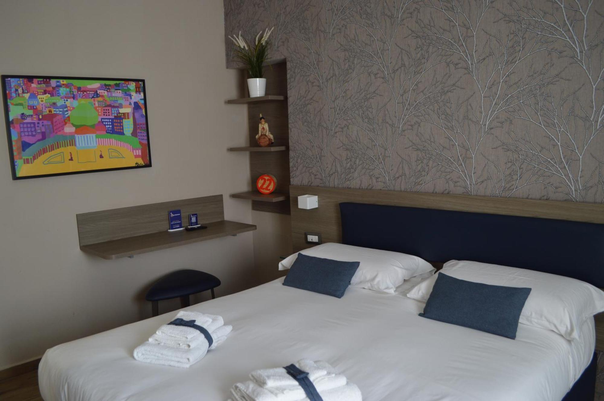 נאפולי Famalu Apartments מראה חיצוני תמונה