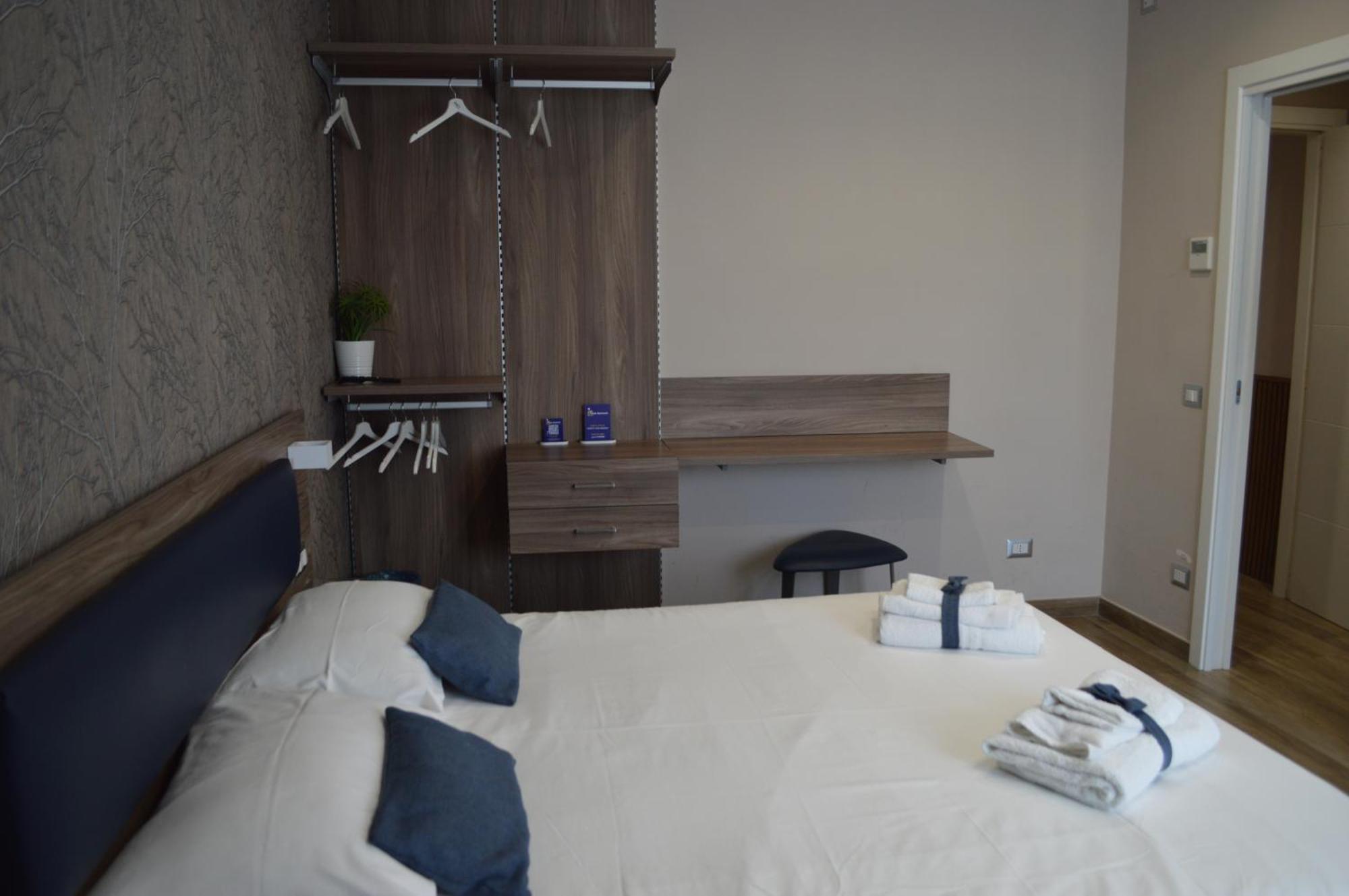 נאפולי Famalu Apartments מראה חיצוני תמונה