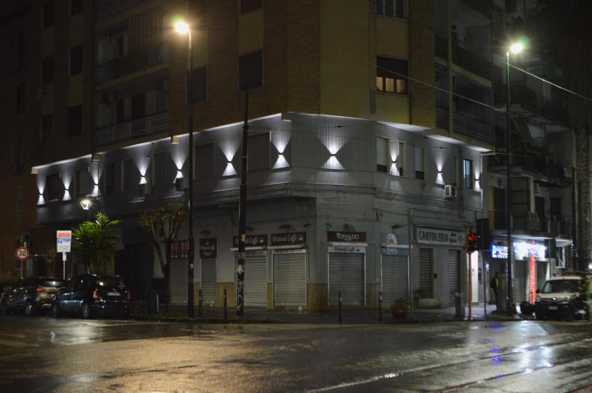 נאפולי Famalu Apartments מראה חיצוני תמונה